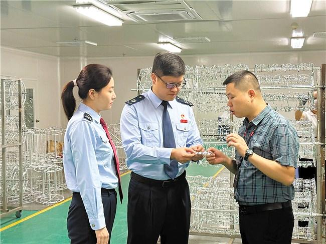 “税力量”护航新时代“红头船”扬帆四海——市牛牛游戏
聚焦跨境纳税人需求，推出一系列国际化税收举措